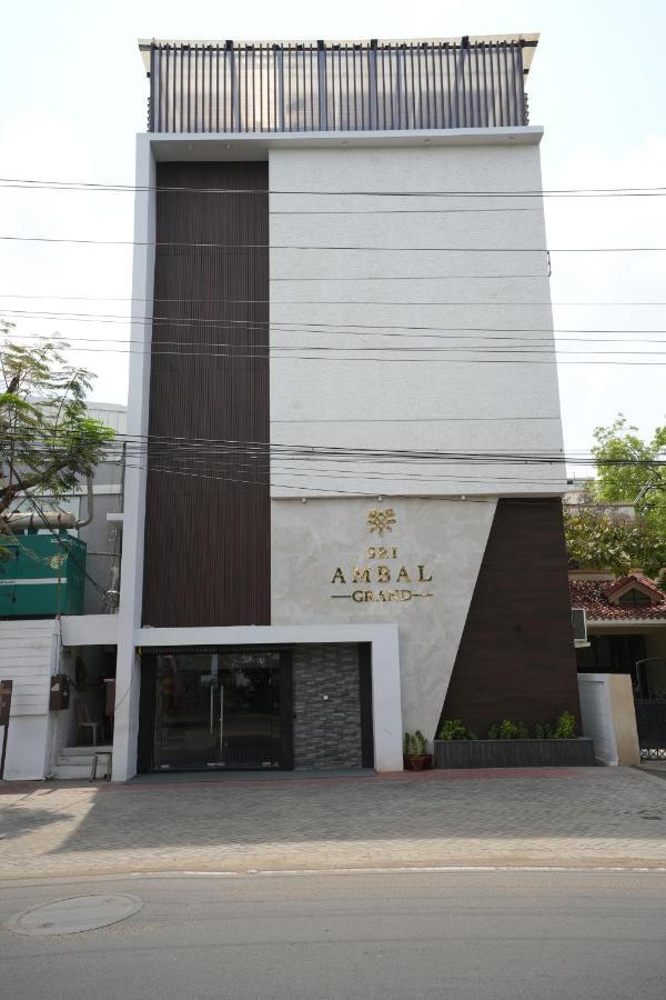 Sri Ambal Grand Hotel Virudunagar Exterior foto