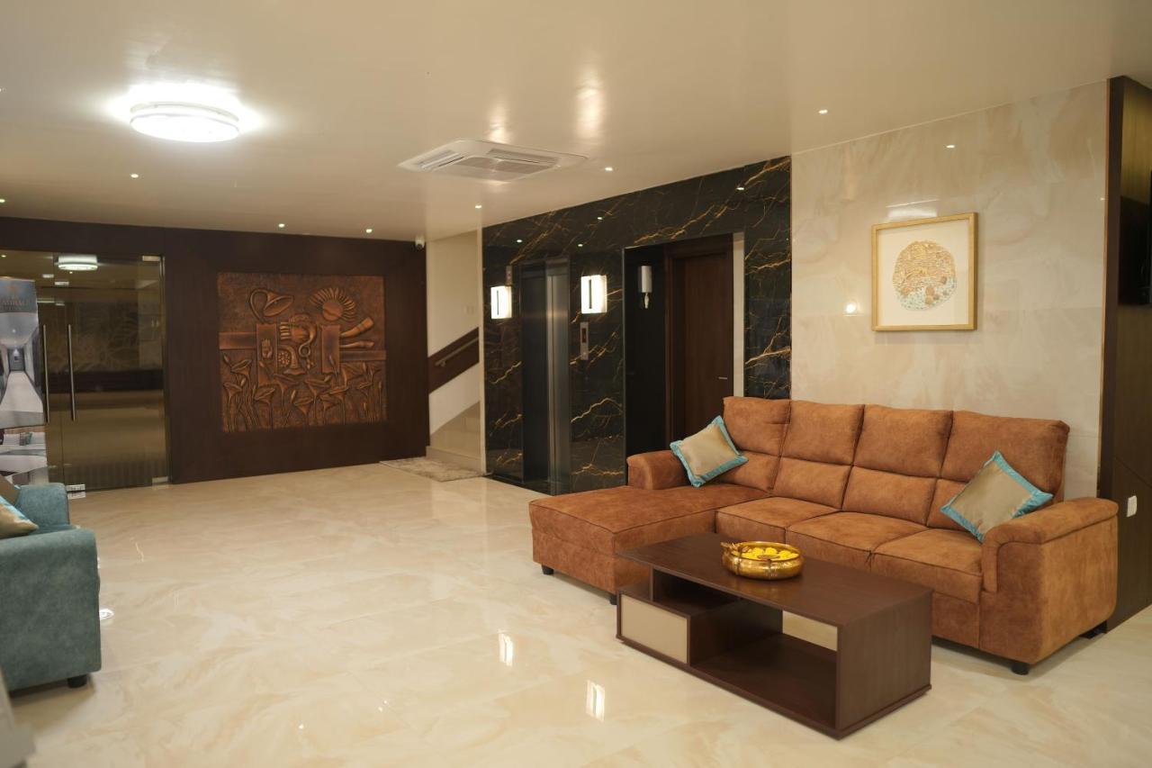 Sri Ambal Grand Hotel Virudunagar Exterior foto